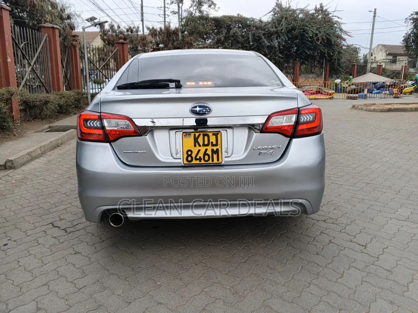 Subaru Legacy 2016 Silver