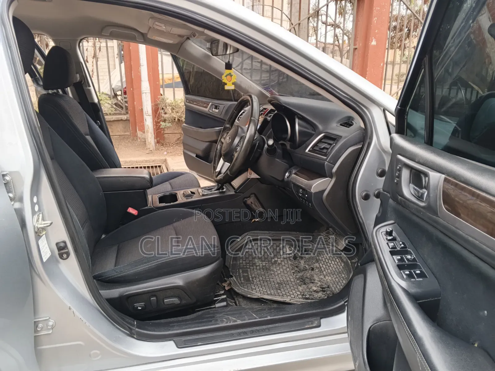 Subaru Legacy 2016 Silver