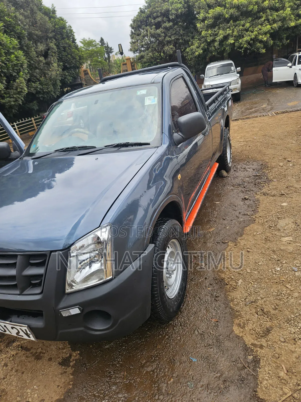 Isuzu D-MAX 2011 Gray