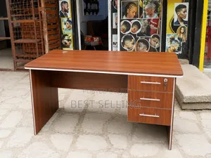 Executive 1.4 MTRS Modern Desk