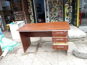 Executive 1.4 MTRS Modern Desk