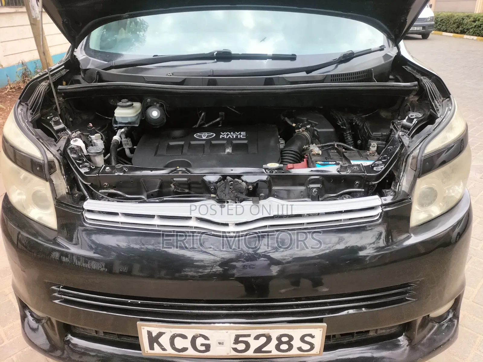 Toyota Voxy 2010 Blue