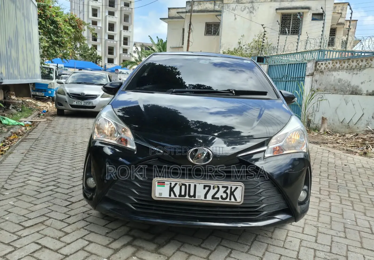 Toyota Vitz 2015 Black