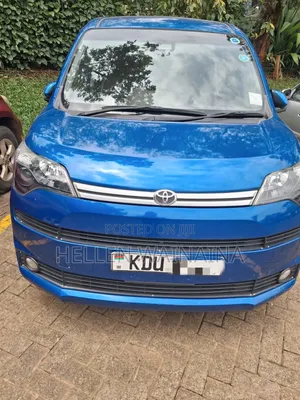 Toyota Spade 2018 Blue
