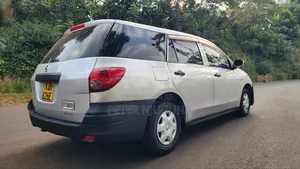 Nissan Advan 2015 Silver