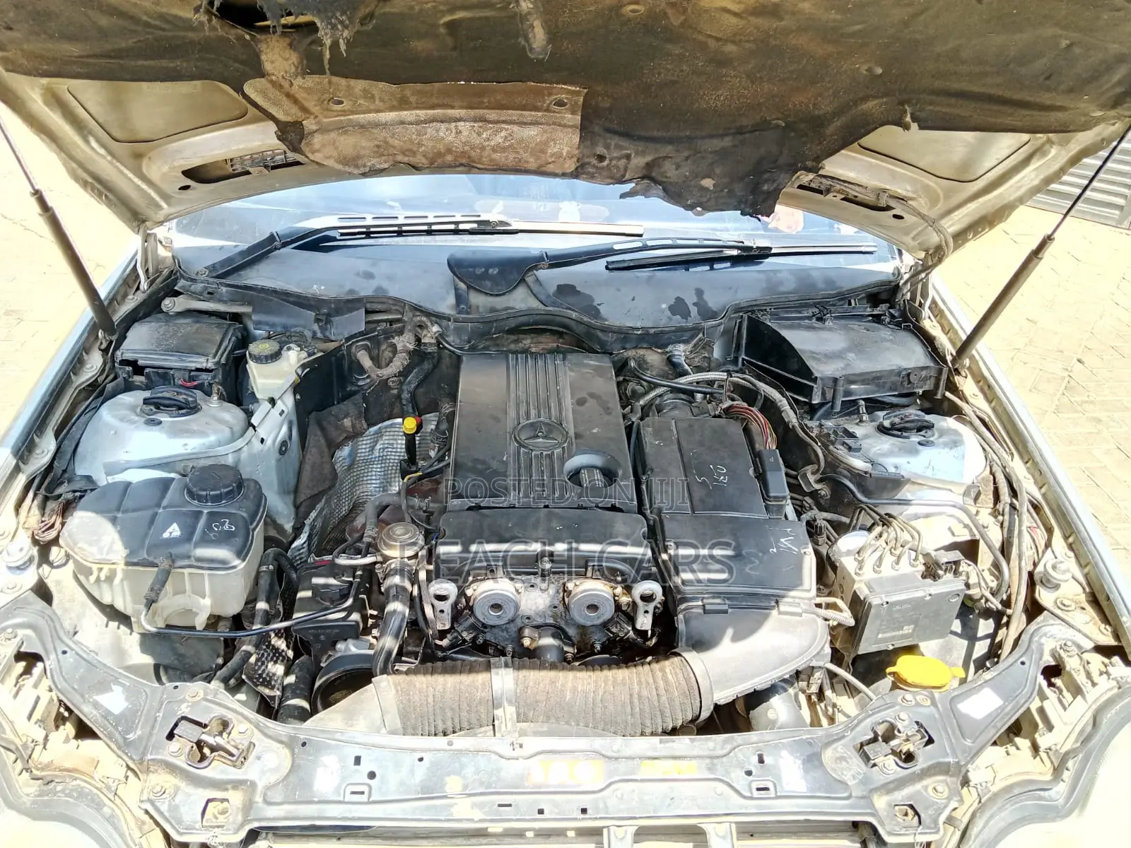 Mercedes-Benz C200 2004 Silver