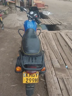 TVS HLX 125 2025 Blue