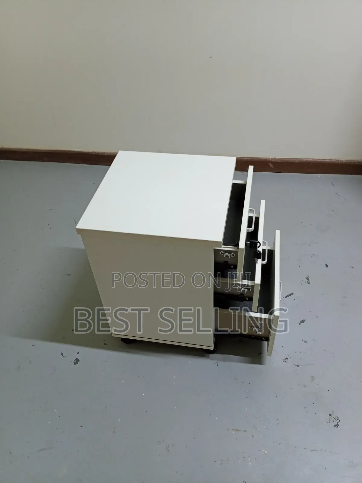White 3 Drawers Pedestal Drawers