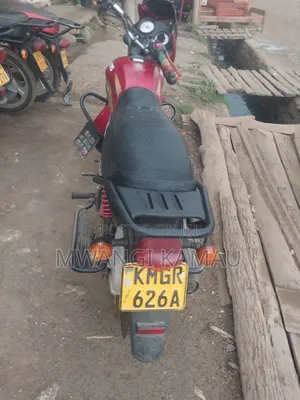 TVS HLX Plus ES 2025 Red