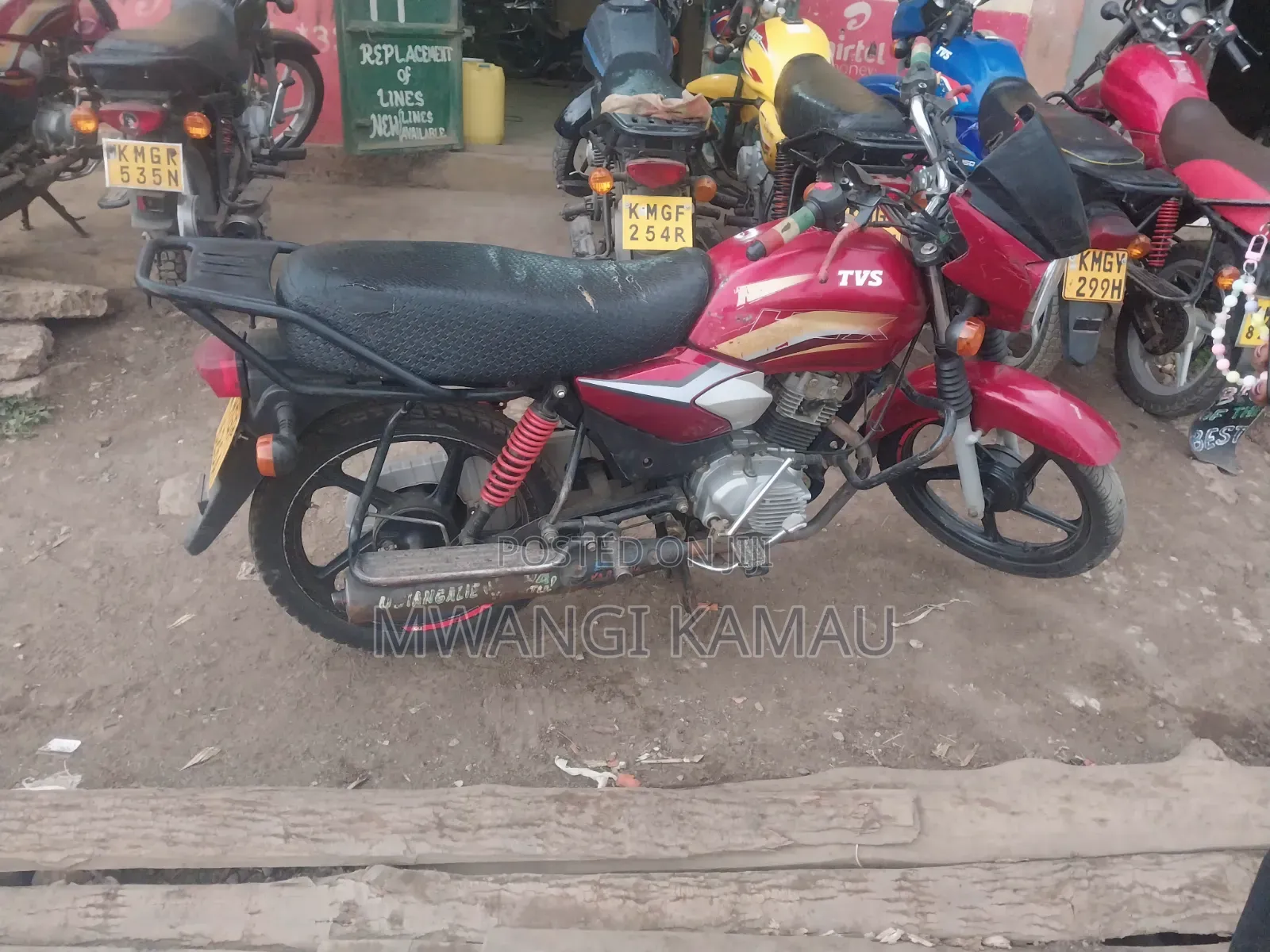 TVS HLX Plus ES 2025 Red
