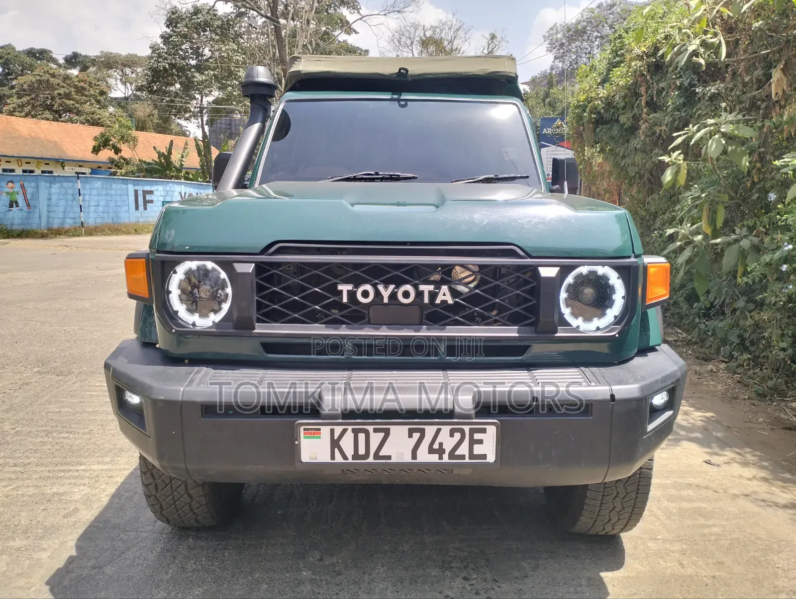 Toyota Land Cruiser 2014 Green