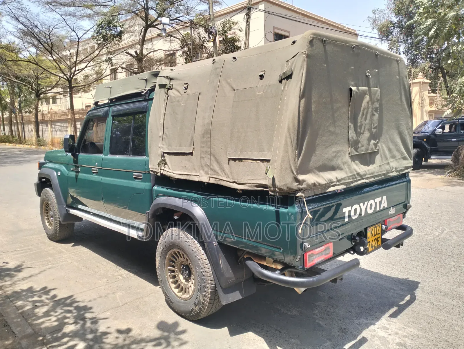 Toyota Land Cruiser 2014 Green