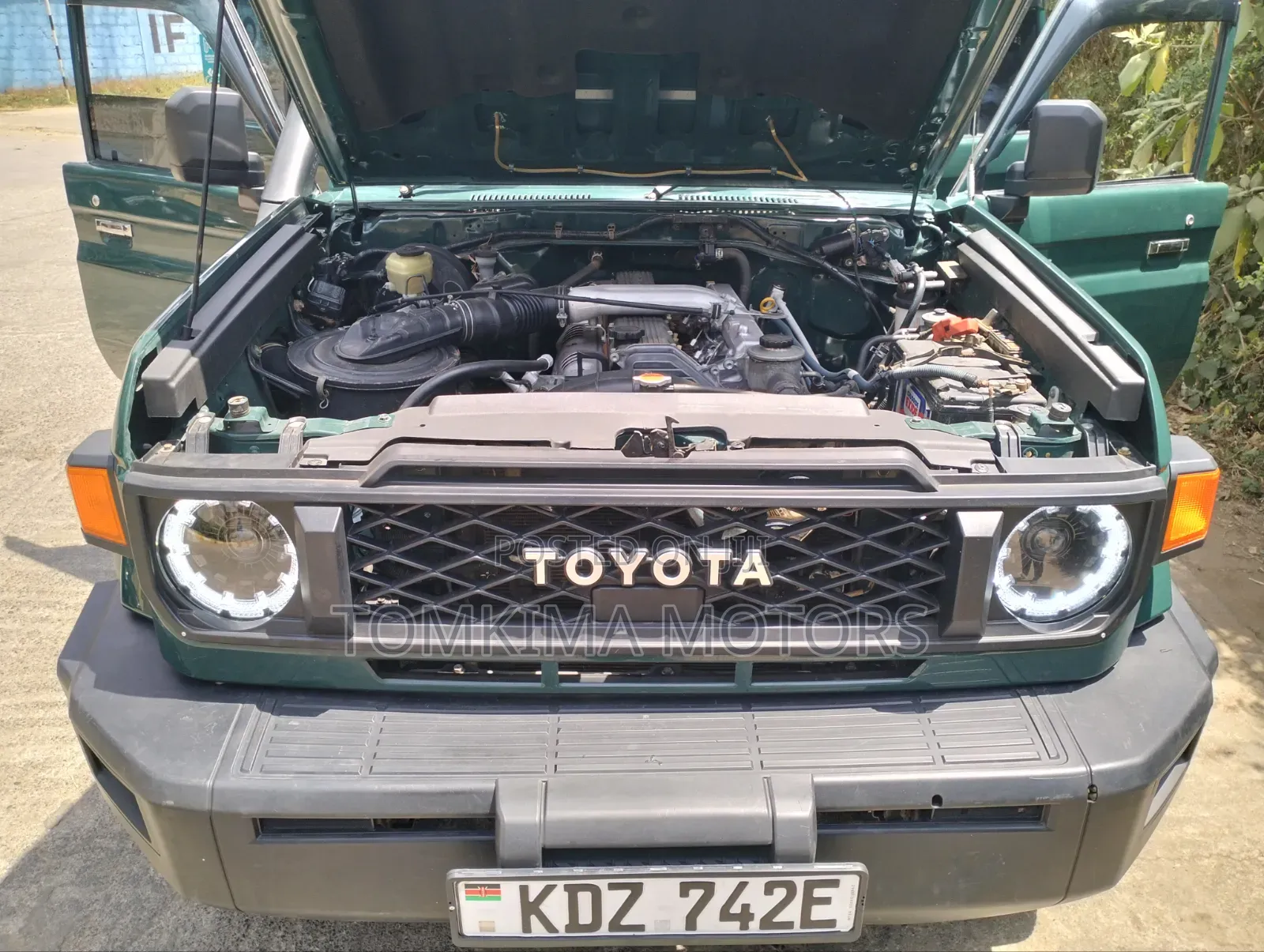 Toyota Land Cruiser 2014 Green