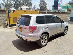 Subaru Forester 2.5X Premium 2010 Silver