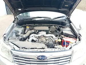Subaru Forester 2.5X Premium 2010 Silver