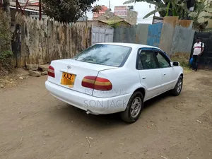 Toyota Corolla Hatchback 2000 White