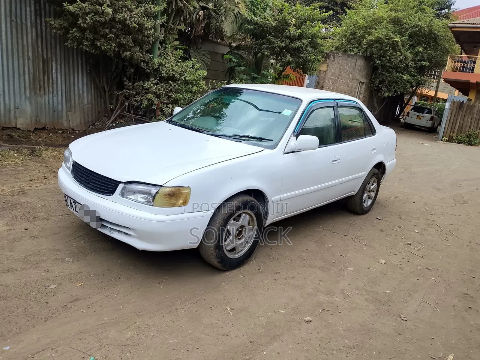 Toyota Corolla Hatchback 2000 White