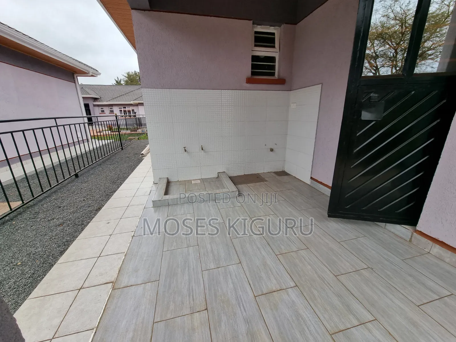 3bdrm Bungalow in Boma Estate, Kenyatta Road / Theta  for rent