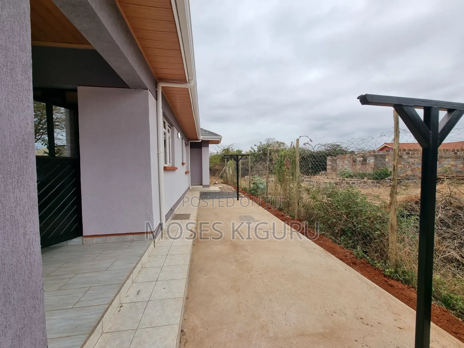3bdrm Bungalow in Boma Estate, Kenyatta Road / Theta  for rent