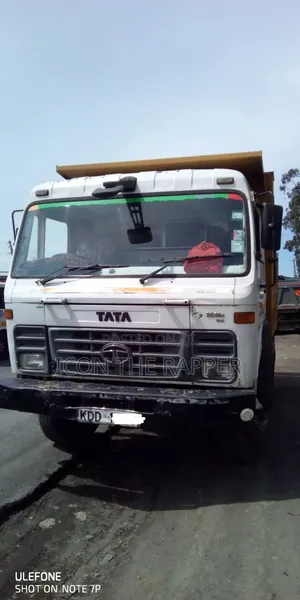 TATA Tipper 2518