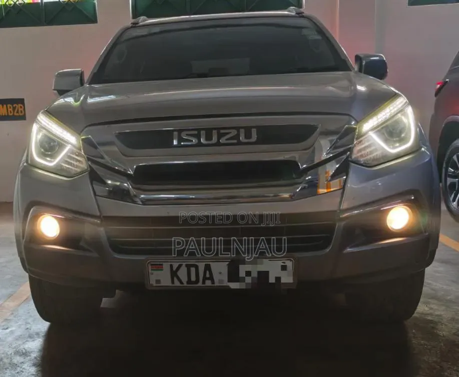 Isuzu MU-X 2020