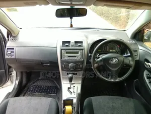 Toyota HiAce 2008 White