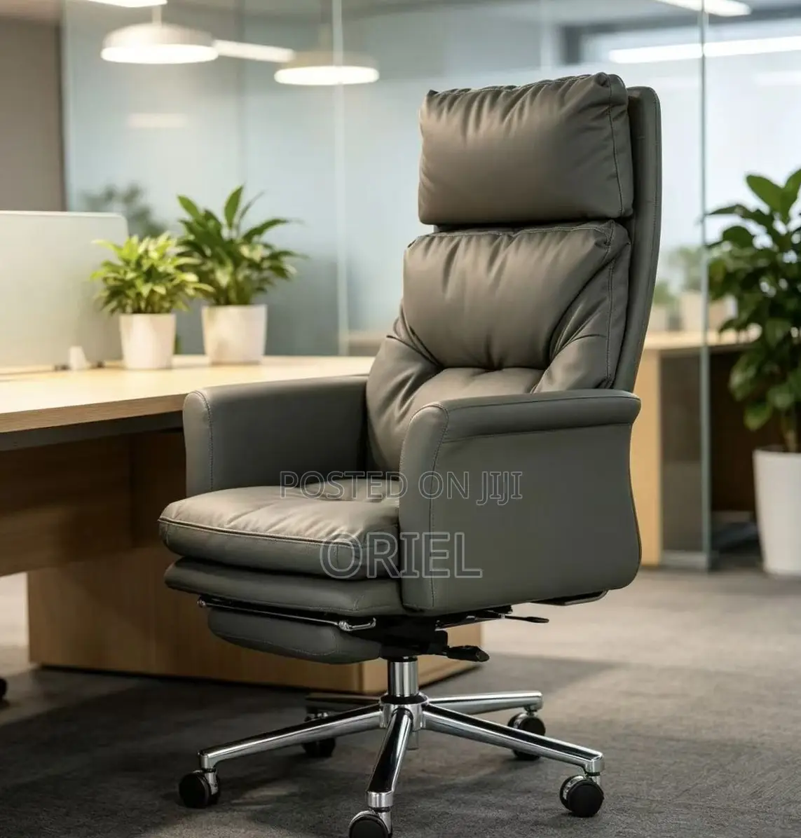 High Back Swivel Office Chair : Executive Office Desk Chair