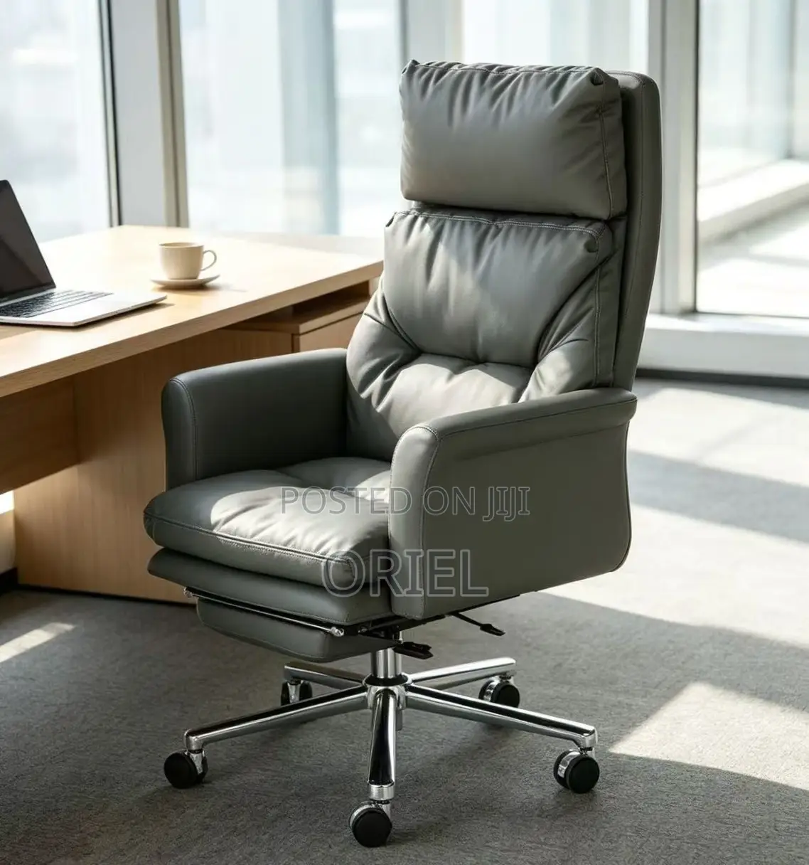 High Back Swivel Office Chair : Executive Office Desk Chair