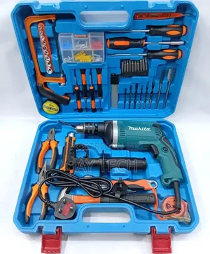 Makita Tool Set/Makita 710w Electric Impact Hammer Drill.