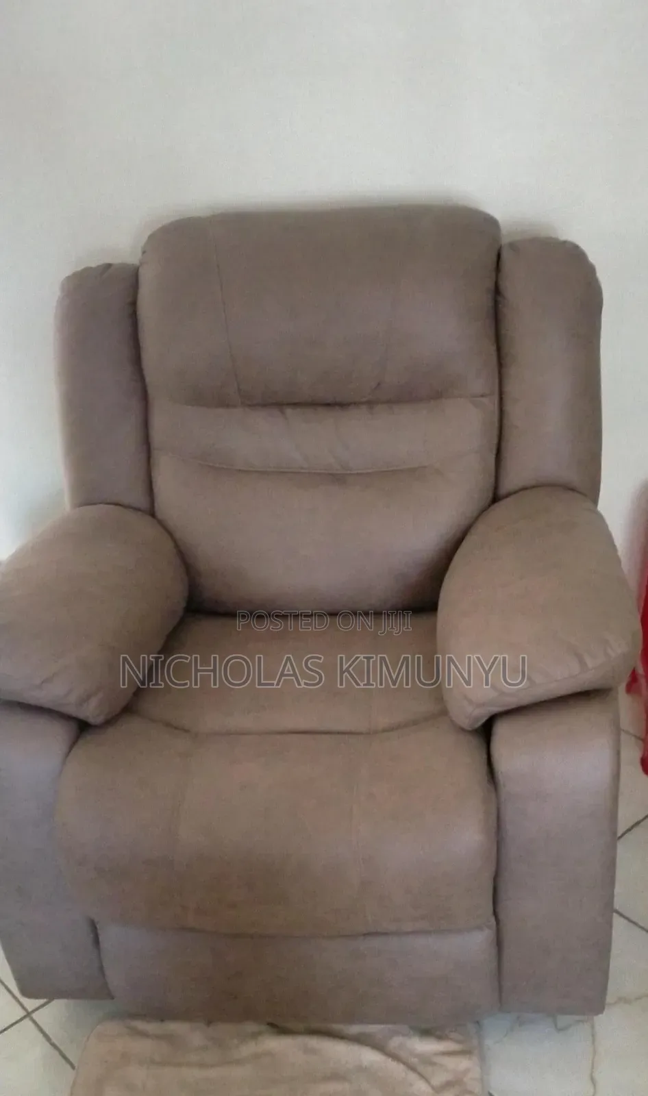 Recliner Seats