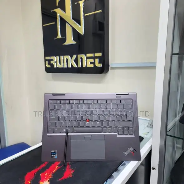 Laptop Lenovo ThinkPad X1 Yoga 32GB Intel Core i7 SSD 512GB