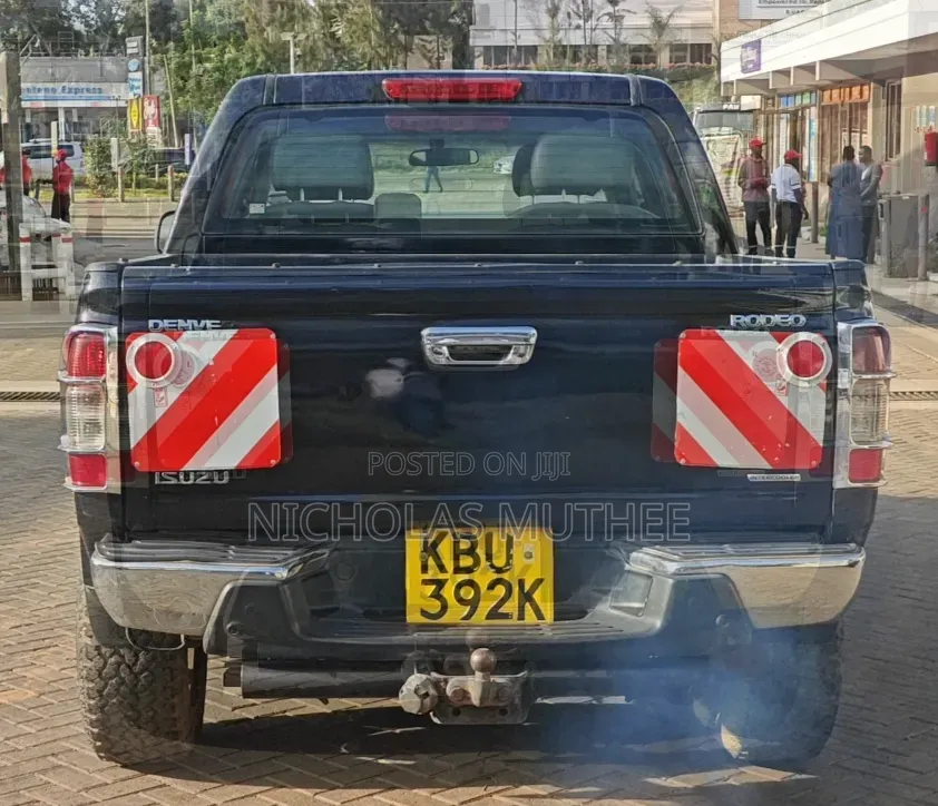Isuzu Rodeo 2004 Black