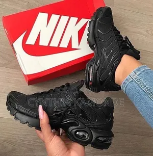 Nike Tn All Black