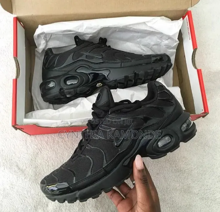 Nike Tn All Black