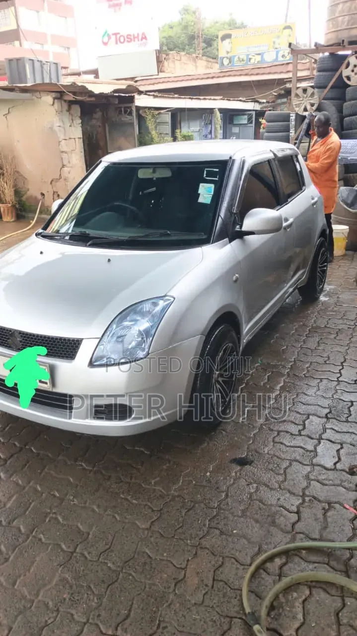 Suzuki Swift 2010 Silver