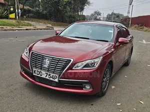 Toyota Crown 2014 Maroon