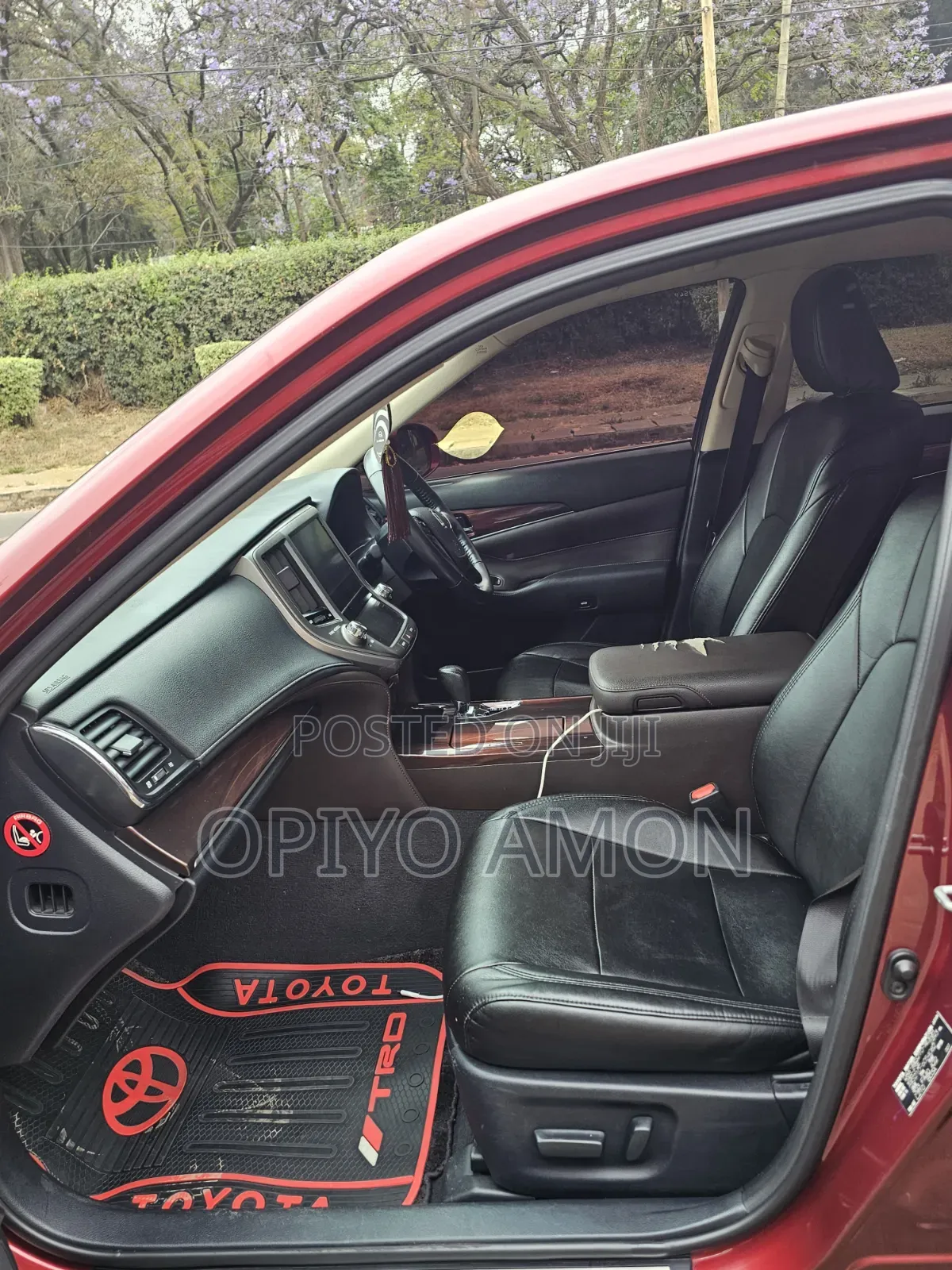 Toyota Crown 2014 Maroon