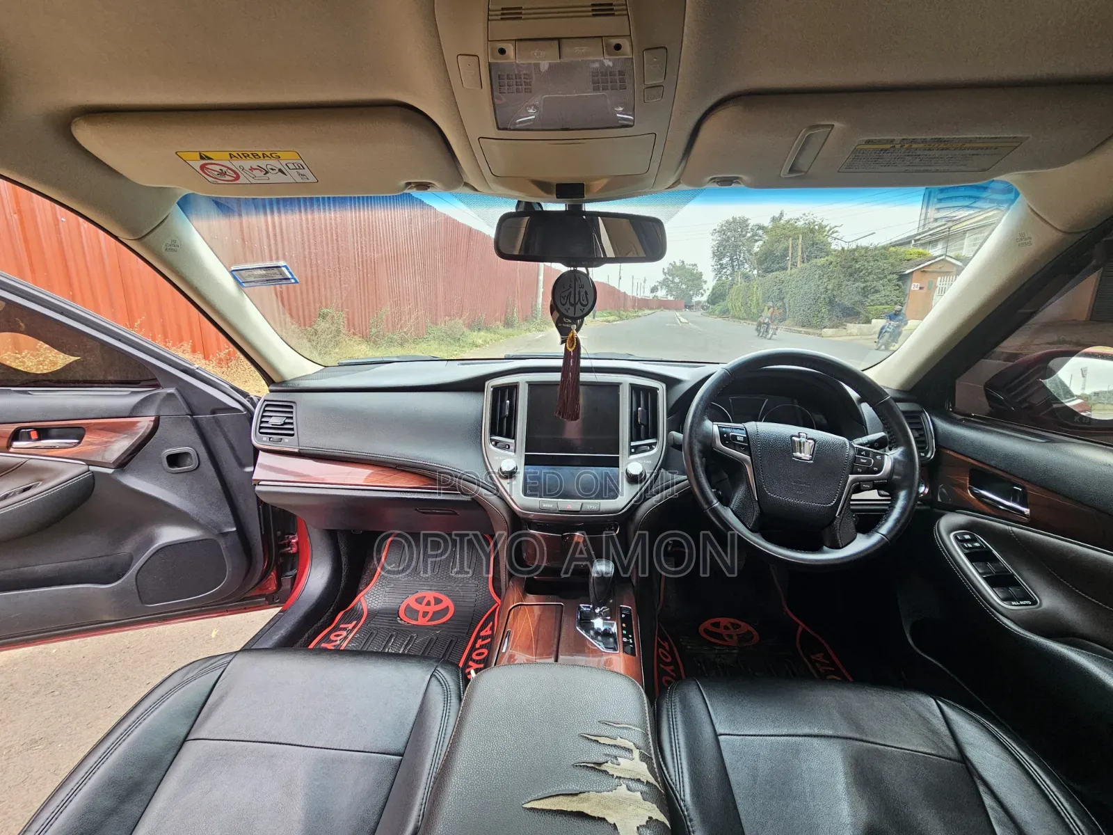 Toyota Crown 2014 Maroon