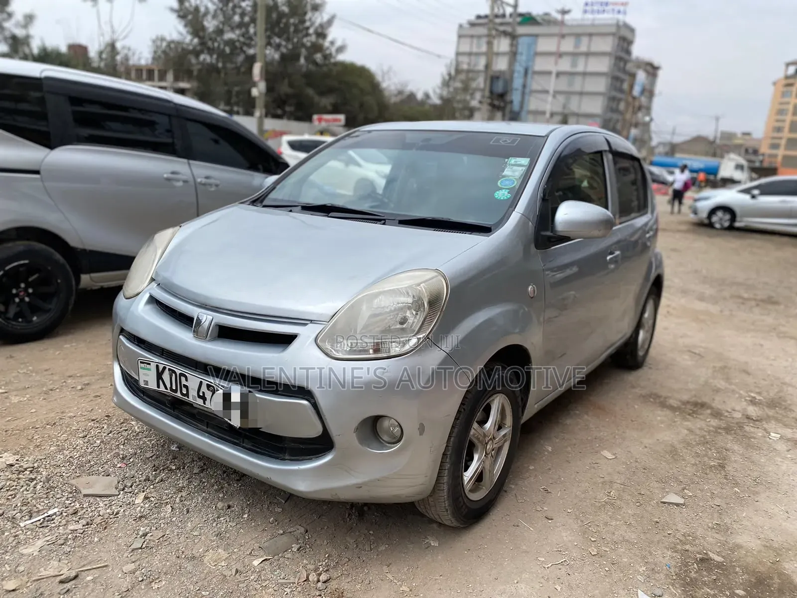 Toyota Passo 2014 Silver