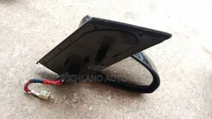 Sidemirror Toyota Isis ZGM10 7 Wire With Indicator