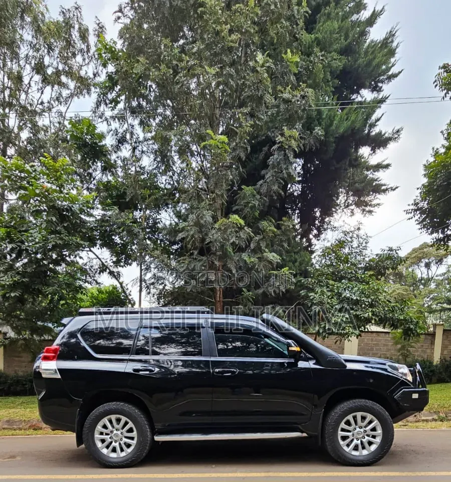 Toyota Land Cruiser Prado 2012 Black