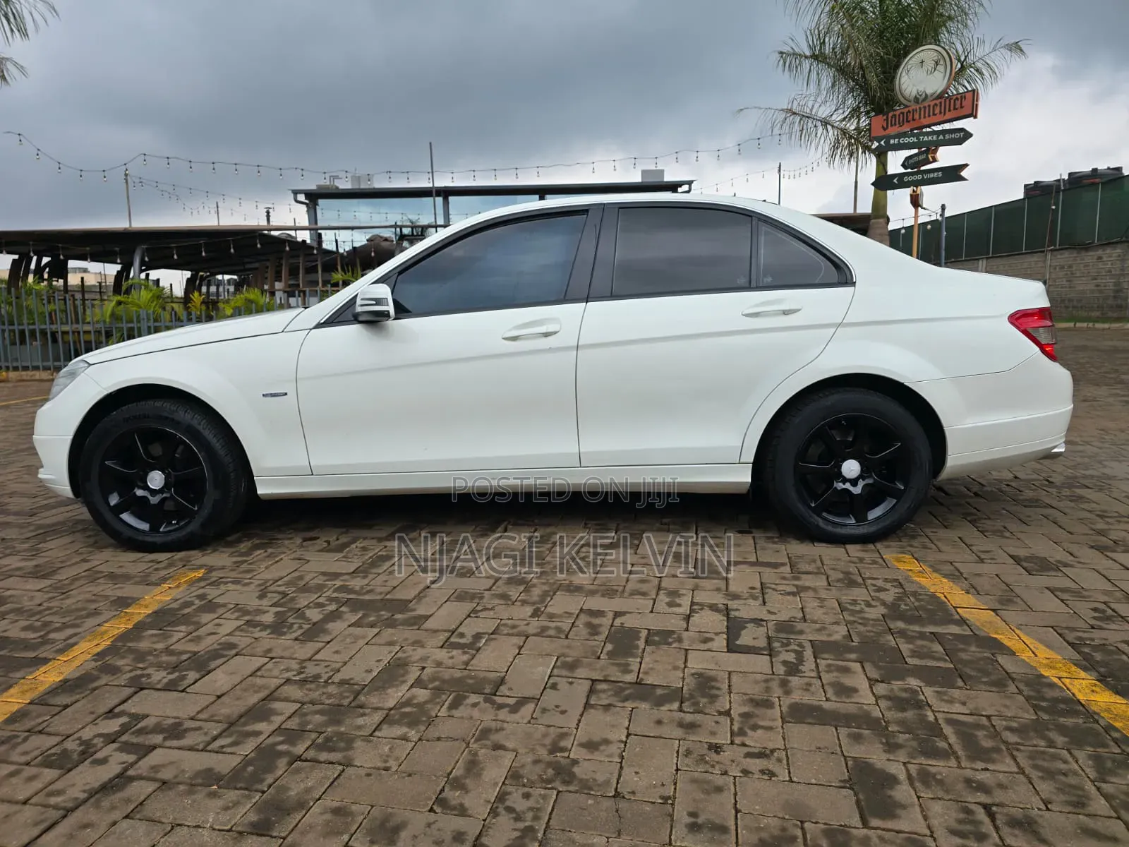 Mercedes-Benz C200 2012 White