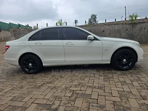 Mercedes-Benz C200 2012 White
