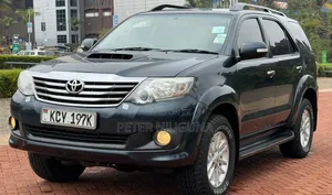 Toyota Fortuner 3.0 D AWD 2013 Black