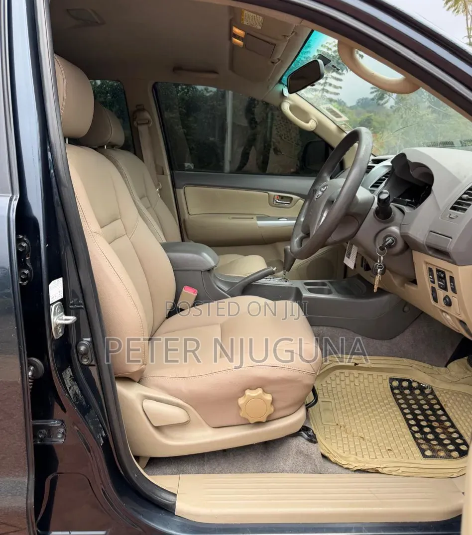 Toyota Fortuner 3.0 D AWD 2013 Black