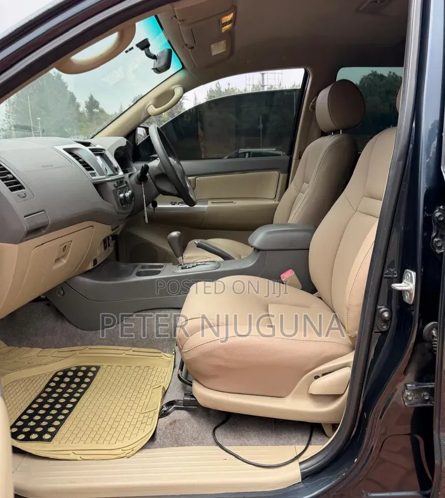 Toyota Fortuner 3.0 D AWD 2013 Black