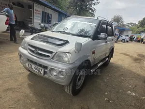 Toyota Rush 2007 White