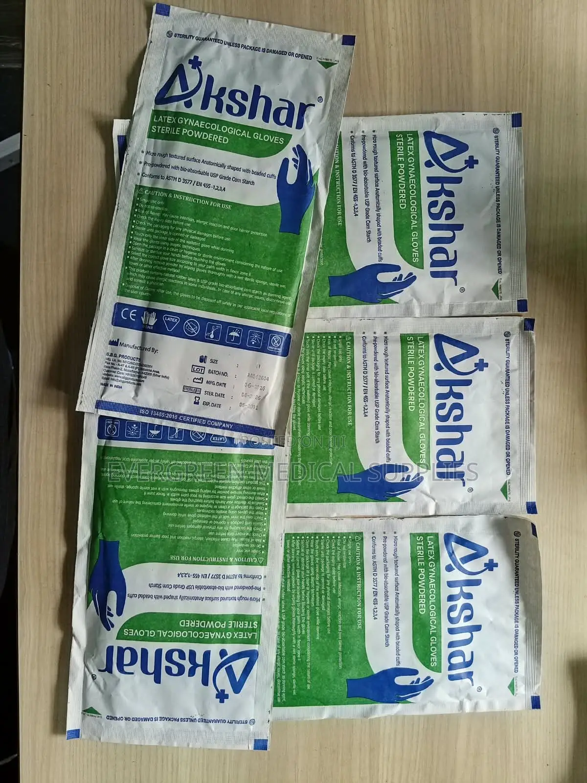 Latex Examination Gloves, Powdered, 100pcs