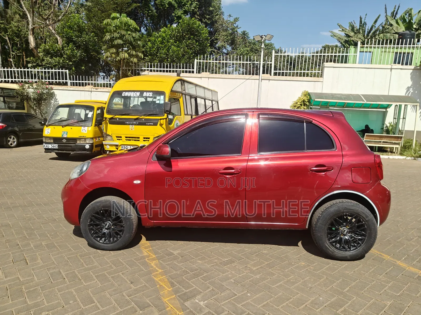 Nissan March 2016 Red
