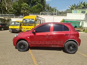Nissan March 2016 Red